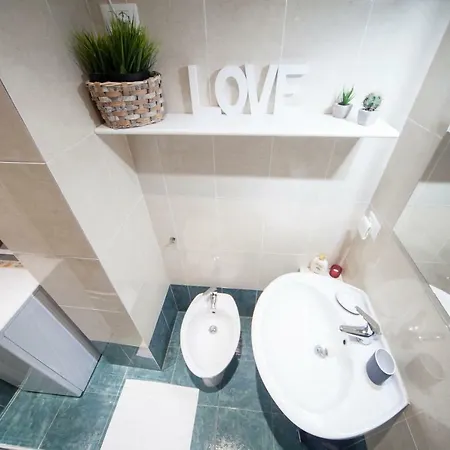 La Casetta Del Buonviaggio Apartment