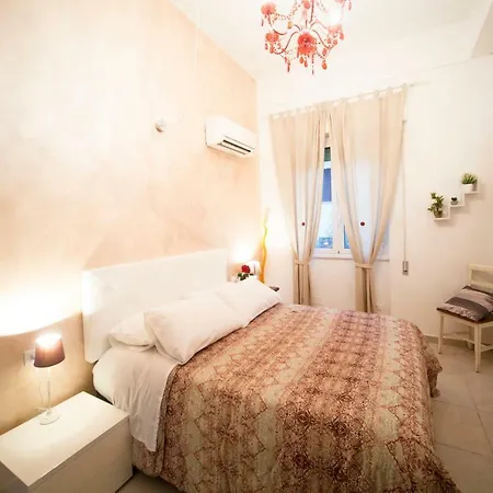 La Casetta Del Buonviaggio Apartment